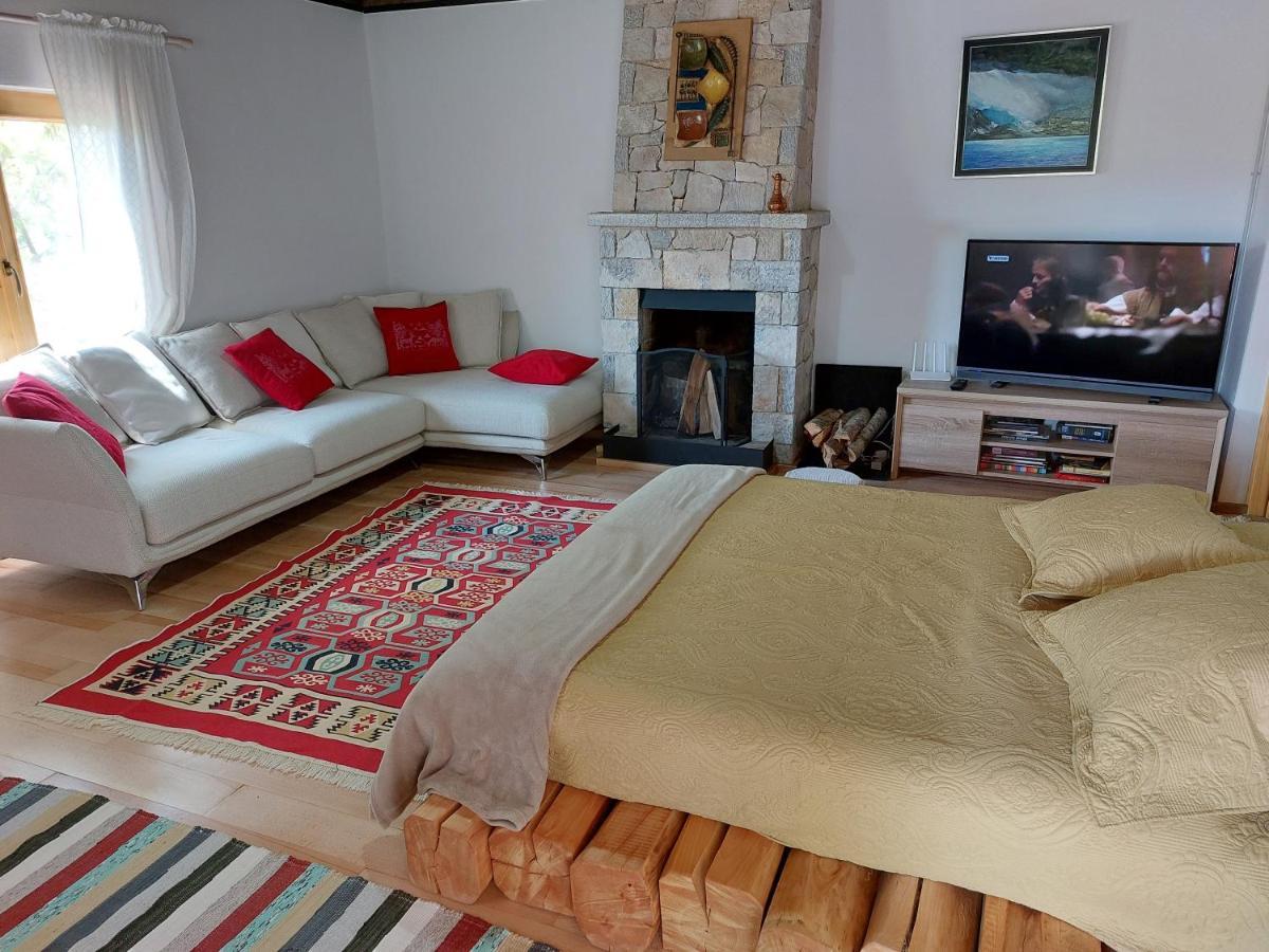 Vila Rira - Rrajce, Shebenik Perrenjas Buitenkant foto