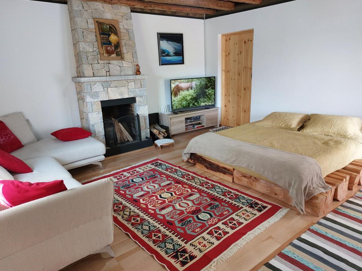Vila Rira - Rrajce, Shebenik Perrenjas Buitenkant foto